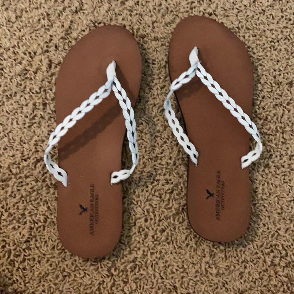 American Eagle white sandals